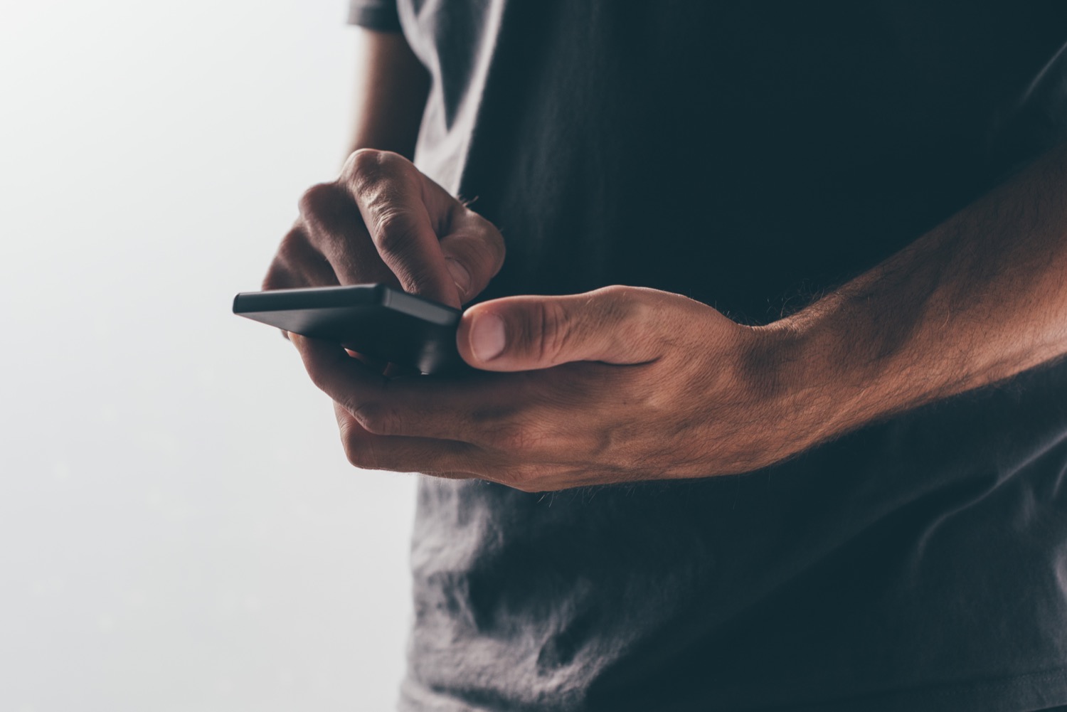 Parmi Ces Messages Lequel Est Malveillant Nouvelle arnaque de sextorsion : des emails envoyés à partir du compte de  messagerie de l'utilisateur - TitanHQ